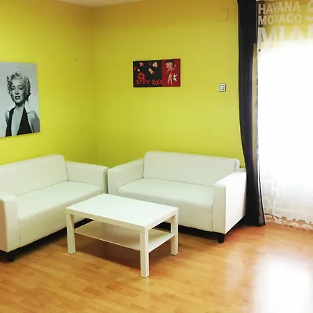 Smart Tech Plaza Torre Clavero Apartment *